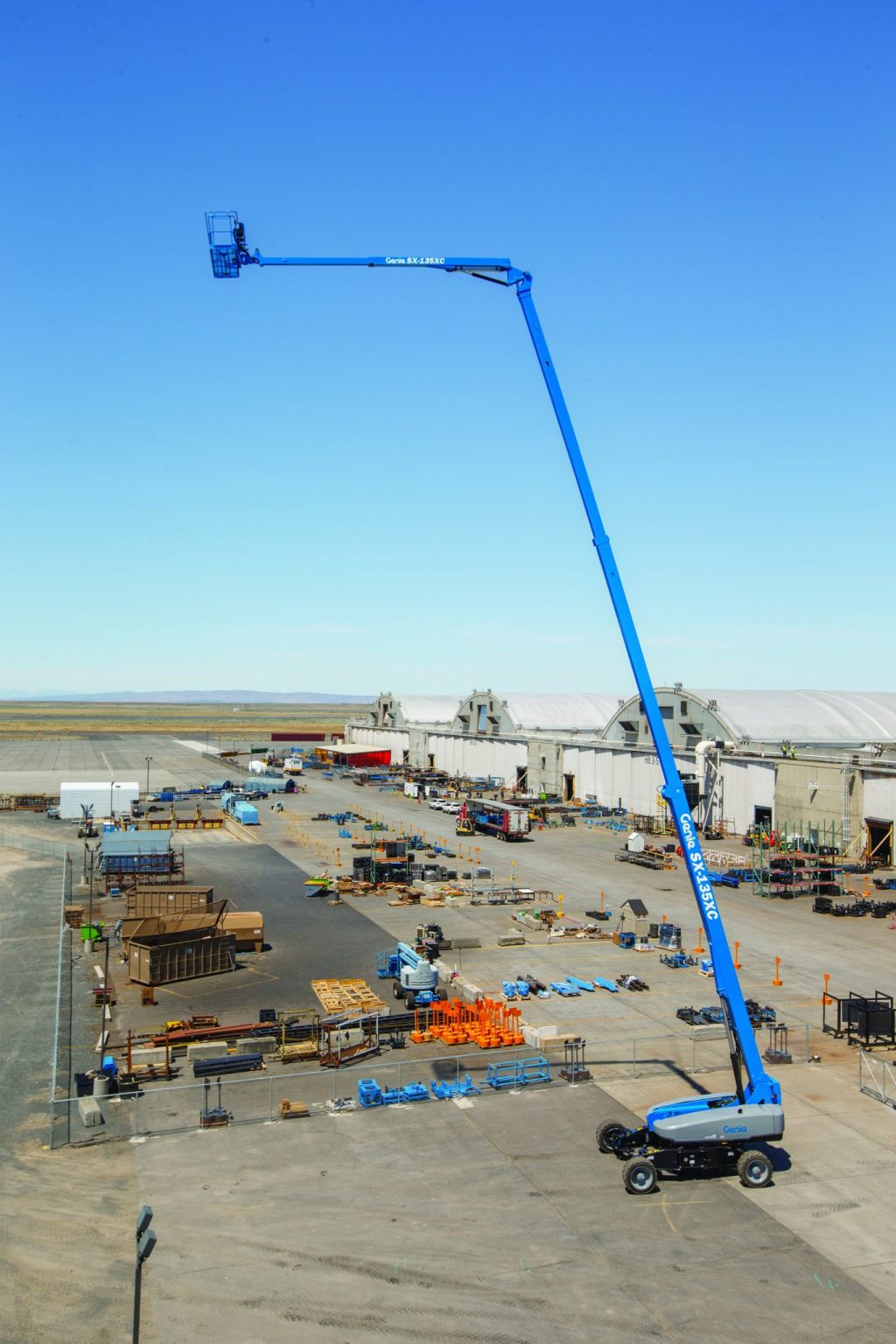 genie-sx-135-xc-telescopic-boom-lift-re-rent-american-rental-services