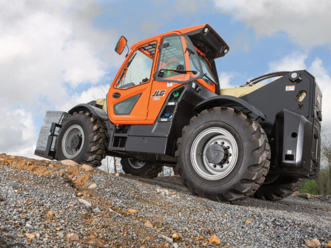 JLG 1732 HIGH-CAPACITY TELEHANDLER